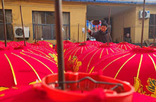 灯笼村：火红宫灯点亮红火日子