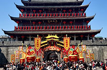 古城团圆过大年 文旅持续&ldquo;火出圈&rdquo;